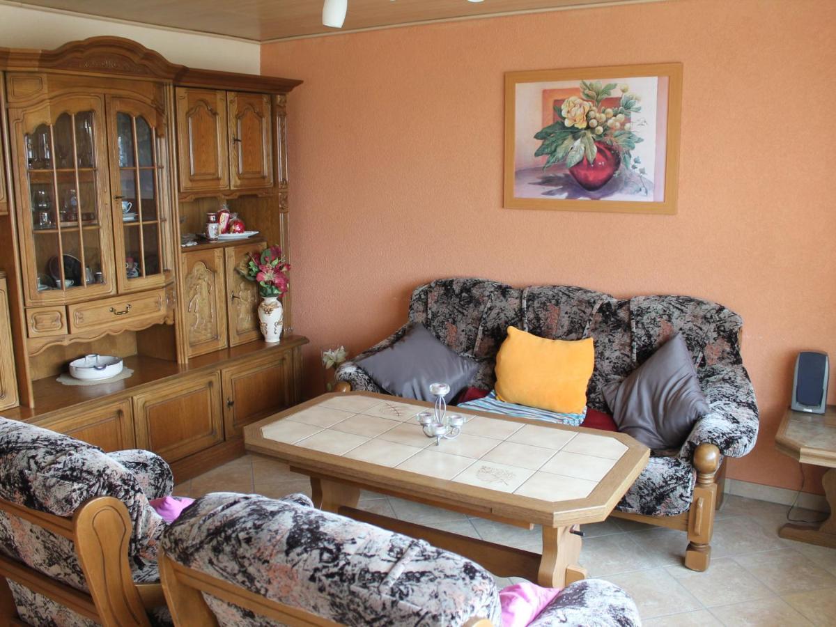 Spacious Apartment In Brusow With Garden Kropelin Exterior photo